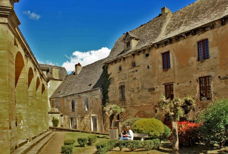 Petite Maison En Pierre Au Coeur Du Perigord Noir Proche De Sarlat Et Rocamadour Salignac Eyvigues Kültér fotó