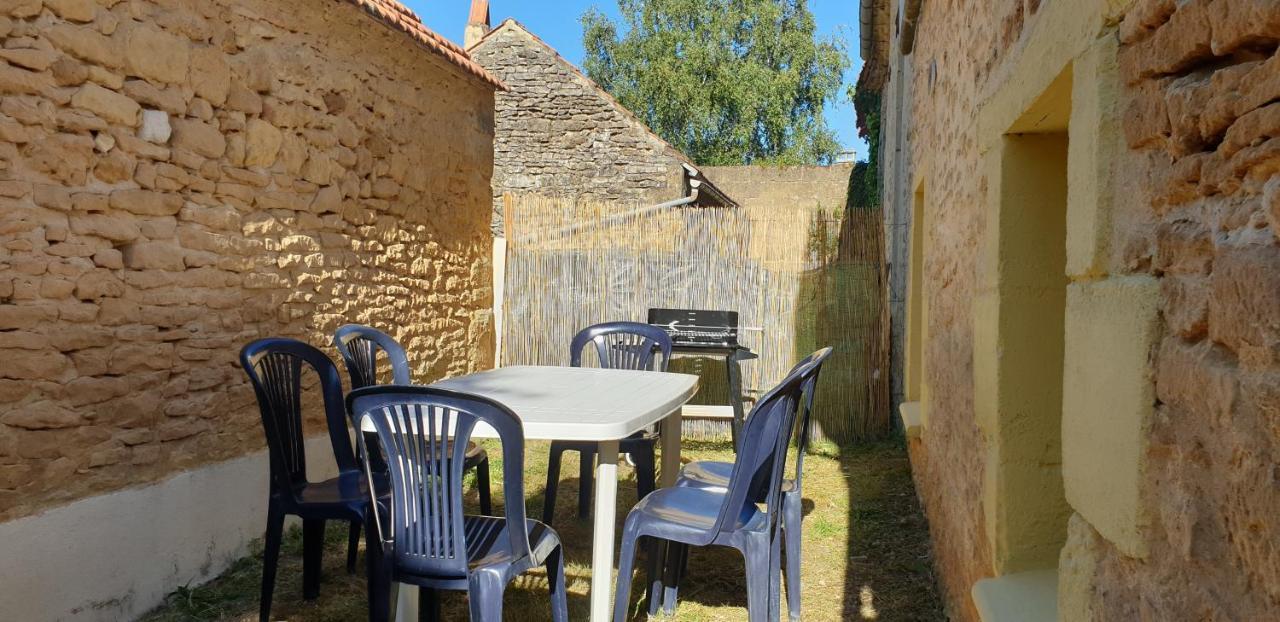 Petite Maison En Pierre Au Coeur Du Perigord Noir Proche De Sarlat Et Rocamadour Salignac Eyvigues Kültér fotó