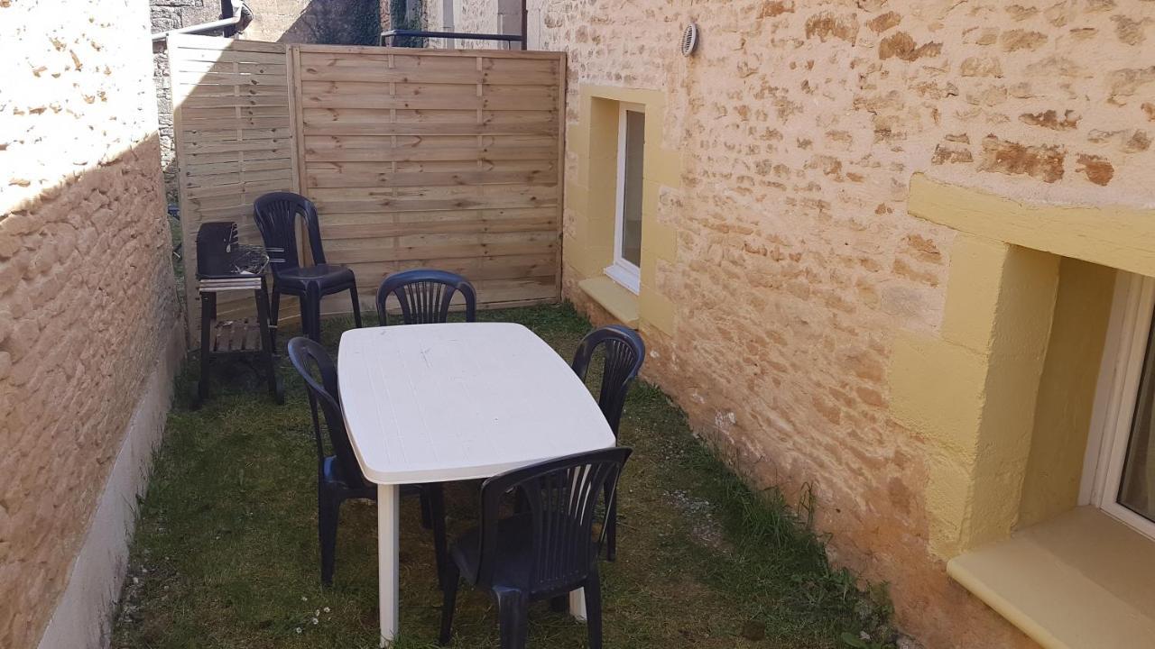Petite Maison En Pierre Au Coeur Du Perigord Noir Proche De Sarlat Et Rocamadour Salignac Eyvigues Kültér fotó